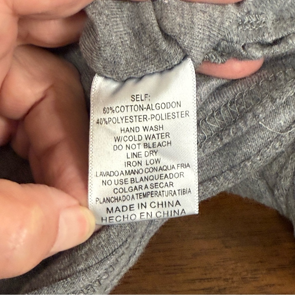 Listicle Gray Textured Stripe Sweater Women’s Medium Cozy Casual Fall Winter Top - Picture 6 of 7